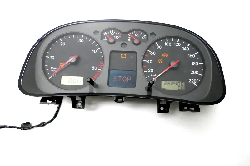 VW Golf 4 Tacho Tachometer Kombiinstrument 282.000km 1J0920822B TDI Diesel - Bild 1