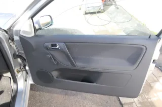 1x VW Polo 6N2 Türverkleidung Verkleidung Tür vorne rechts 2/3-Türer off-black - Bild 4