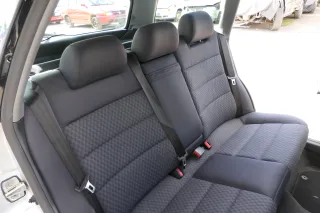 Audi A4 B5 Kombi Avant Rückbank Rücksitzbank Sitz Rücksitz 3 Punkt Gurt - Bild 3