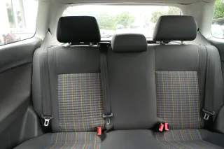 VW Polo 9N 9N3 Sitz Rückbank Sitzfläche Sitze 3 Punkt Gurt hinten mit Kopfstütze - Bild 5