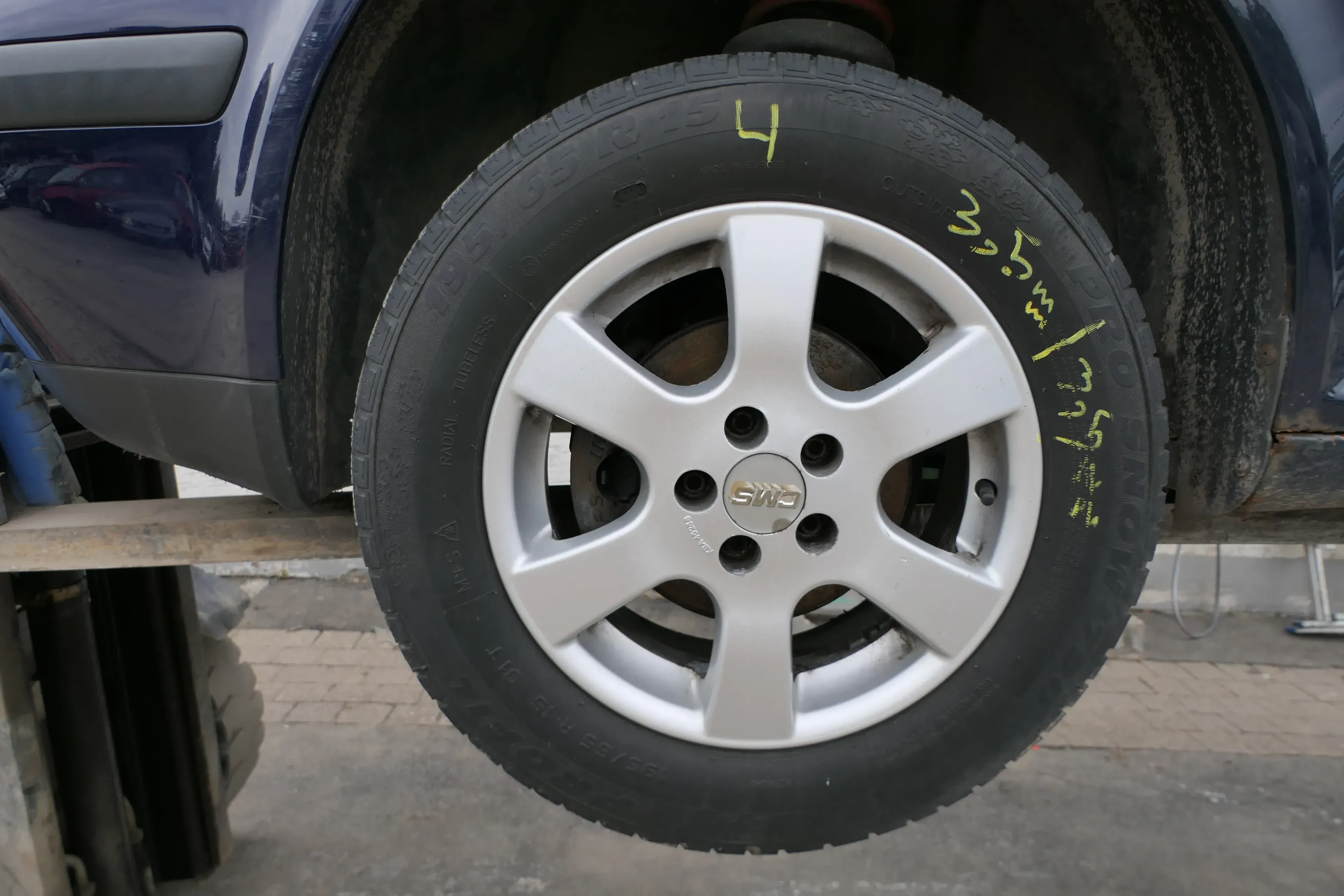 4x Golf 4 Bora Alufelgen Felgen 195/65 R15 Winterreifen CMS KBA 45286 KEINE REIF - Bild 1