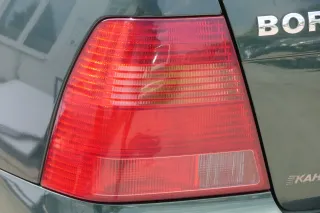 VW Bora Limousine Rücklicht Rückleuchte original hinten links 1J5945111AA 1J2 - Bild 1