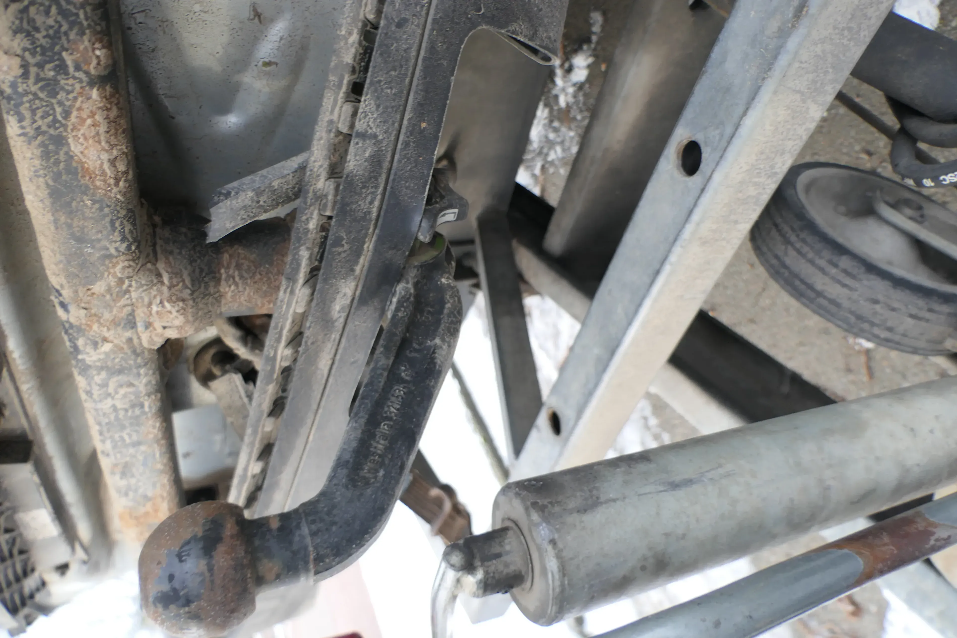 VW Golf AJ5 Kombi Variant abnehmbare Anhängerkupplung (Kabelbaum) Westfalia - Bild 1
