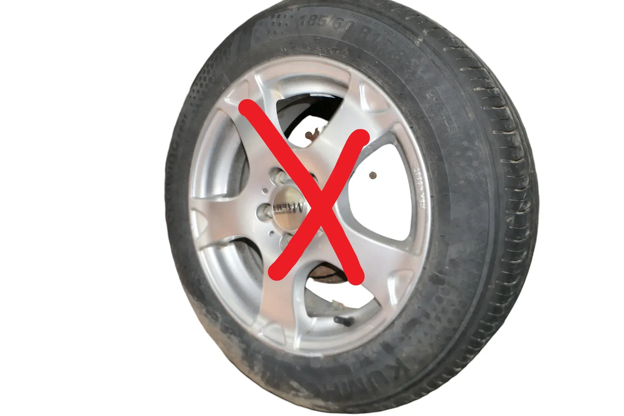 2x Golf 3 9N 6Y Reifen 185/60 R15 84H Sommerreifen 2x ca. 7-8mm NUR REIFEN M+S - Bild 1
