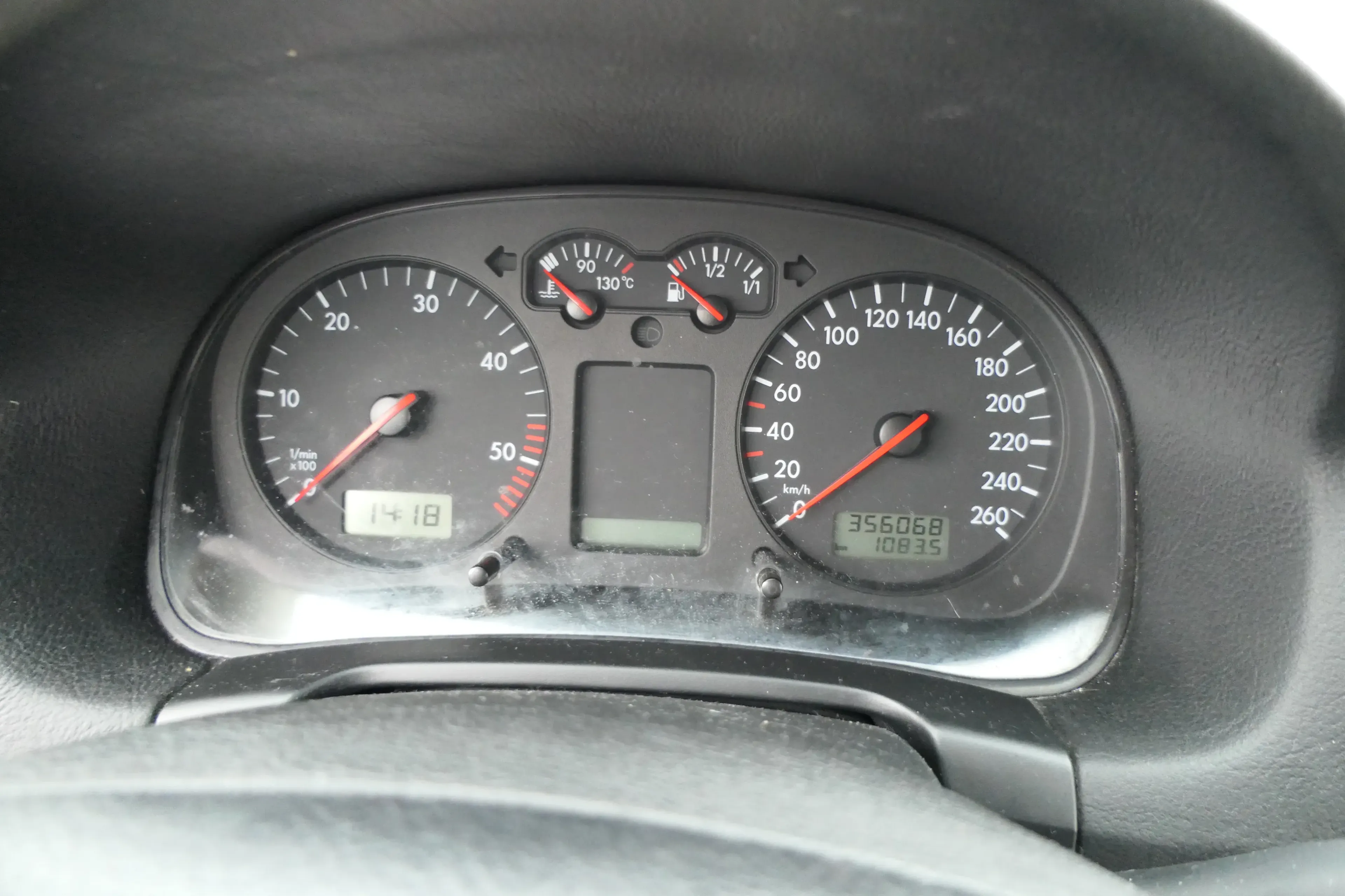 Golf 4 Tacho Tachometer Kombiinstrument 355.000km 1J0920806H TDI Diesel Automati - Bild 1