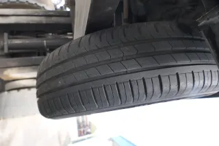 4x VW Polo 9N Felgen Reifen 165/70 R14 81T Sommerreifen 5jx14H2 ET35 ca. 6mm - Bild 2