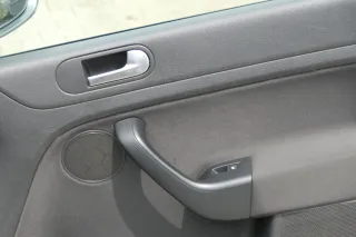 VW Golf Plus 5M 1x Türverkleidung Verkleidung Tür vorne rechts schwarz - Bild 4