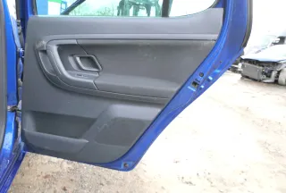 1x Skoda Fabia 5J Stufenheck Türverkleidung Verkleidung Tür hinten rechts Griff - Bild 1