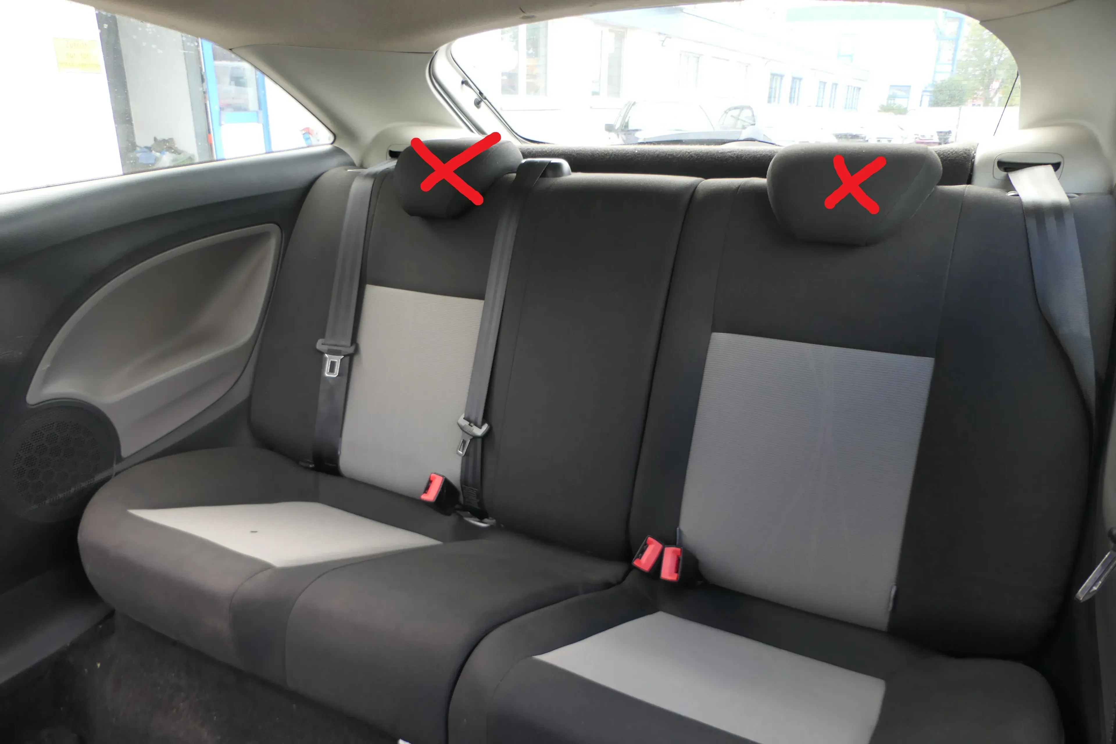 Seat Ibiza 6J Rückbank Rücksitzbank Sitz Sitzbank 3-Punkt Sitze -ohne Kopfstütze - Bild 1