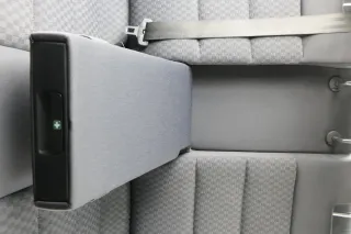 Audi A4 B5 Kombi Avant Rückbank Rücksitzbank Sitz Rücksitz 3 Punkt Gurt Kopfstüt - Bild 5