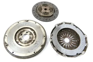 VW Touran Golf 5 6 Schwungrad Kupplung Druckplatte 1,6 FSI BLG BLP BLF - Bild 1