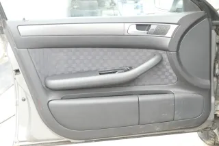 Audi A6 4B Türverkleidung Verkleidung Tür vorne +hinten links rechts soul schwar - Bild 4