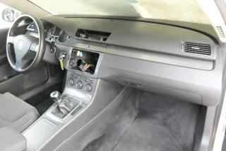 Passat 3C CC Mittelkonsole Verkleidung Radio Klappe Abdeckung Dekor dark rhodium - Bild 3