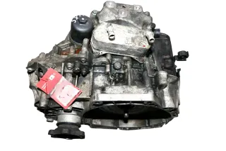 VW Passat 3C 2,0 TDI Getriebe Automatik 103kw 140PS HXS Gehäuseschaden Unfall - Bild 1