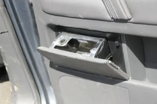 VW Touareg 7L Türverkleidung Verkleidung Tür Leder hinten rechts anthrazit NUQ - Bild 2