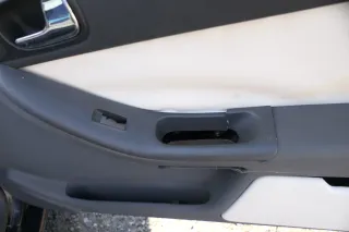1x Audi A3 8L Türverkleidung Verkleidung Tür vorne rechts 2/3-Türer - Leder - Bild 2