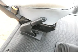 VW T4 Handbremse Feststellbremse schwarz Handbremshebel - Bild 1