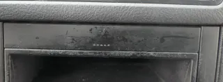 VW Golf 4 Bora Becherhalter Getränkehalter Dosenhalter Halter Getränke Dosen - Bild 2