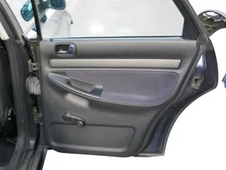 1x Audi A4 B5 Türverkleidung Verkleidung Tür hinten rechts Griff Öffner - Bild 1