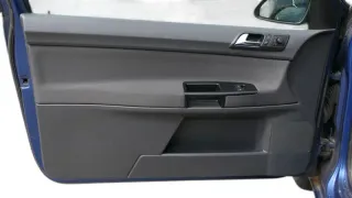 1x VW Polo 9N Türverkleidung Verkleidung Tür vorne links 2/3-Türer Griff Öffner - Bild 1