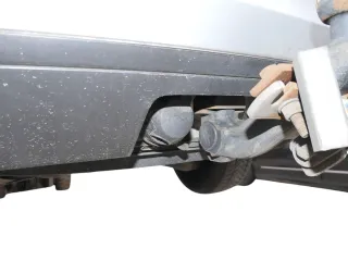 VW Golf AJ5 Kombi Variant feste starre Anhängerkupplung + Kabelbaum - Bild 2