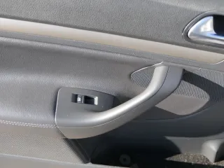 Golf 5 Limousine Türverkleidung Tür vorn links 4/5Türer RECHTSLENKER RHD Leder - Bild 2