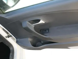 1x VW Polo 6R Türverkleidung Verkleidung Tür 2/3-Türer vorne rechts schwarz - Bild 4