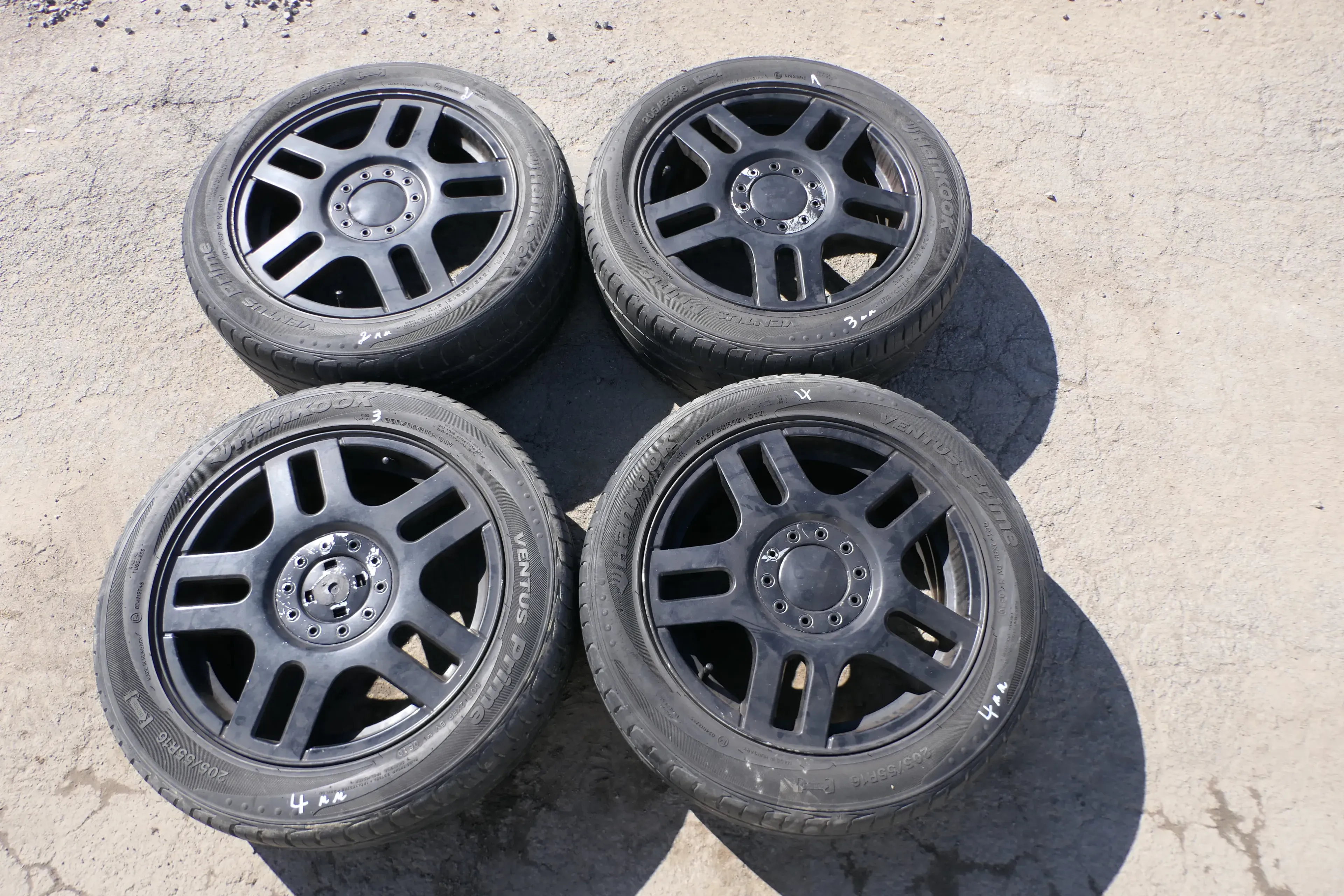 4x Golf 4 Alufelge Felge 205/55 R16 91V 1J0601025AC Ronal 2-4mm schwarz - Bild 1