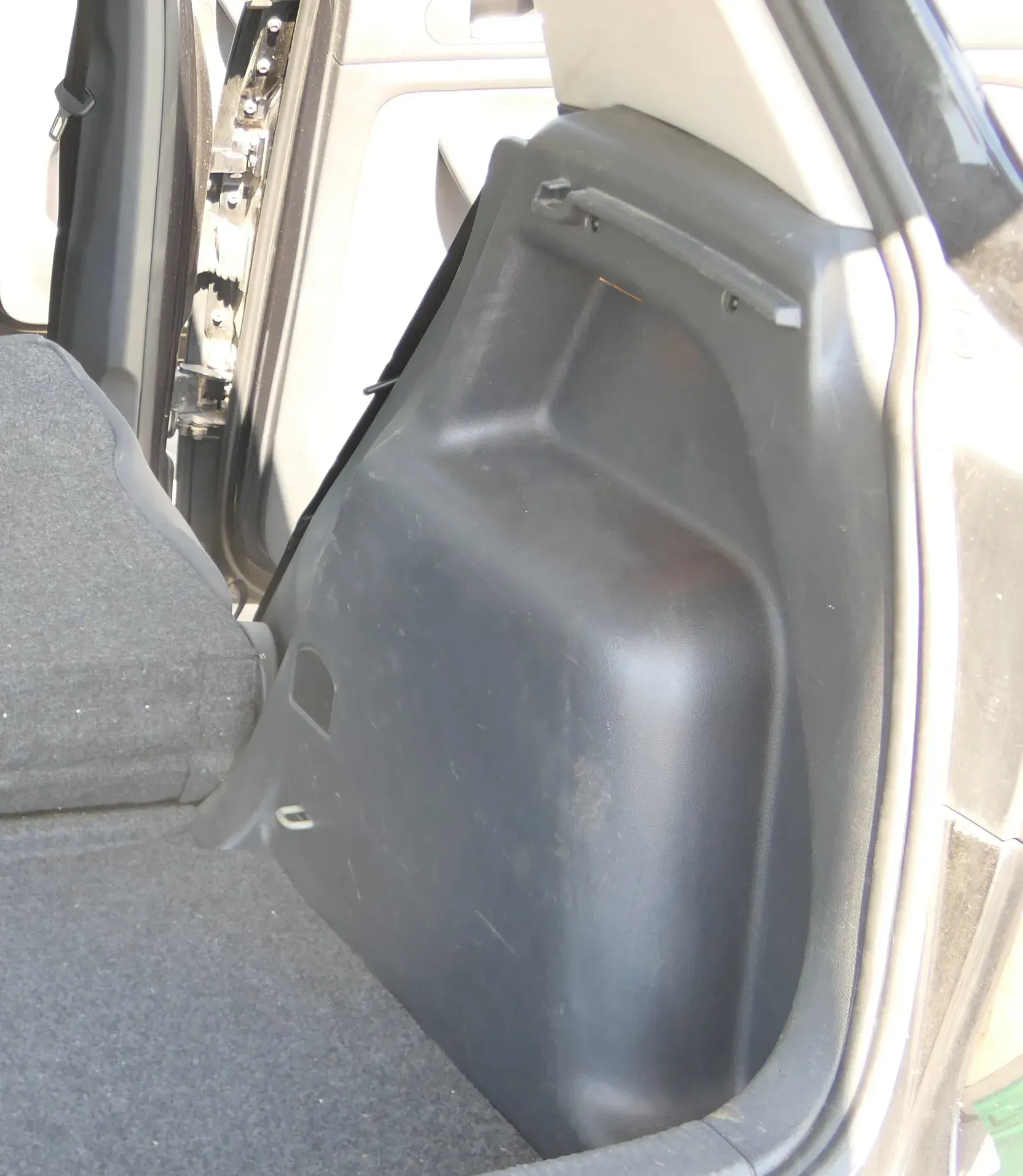 VW Golf Plus 5M Abdeckung Verkleidung Kofferraum hinten rechts 5M0867428N 71N - Bild 1