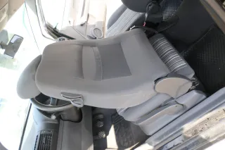 VW Fox Sitz Fahrersitz vorne links OHNEAirbag höhenverstellbar  v - Bild 2