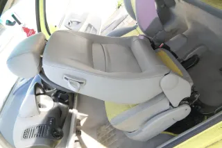Seat Arosa VW Lupo Sitz vorn links Fahrersitz Höhenverstellung höhenverste gelb - Bild 4
