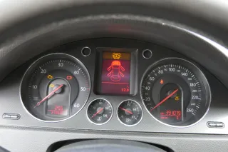 VW Passat 3C Tacho Tachometer 391.000km 3C0920870Q Diesel TDI - Bild 1