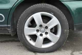Aud A4 B5 A6 4B Alufelgen 205/55 R16 Sommerreifen Reifen Felgen 8E0601025B 5-6mm - Bild 6