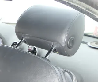 Audi A3 8P Kopfstütze vorne vorn rechts- soul schwarz- verstellbar Leder Perlnap - Bild 2
