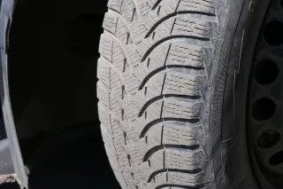 VW Golf 6 Caddy 195/65 R15 91T Winterreifen M+S Felgen 6jx15H2 ET47  ca. 6mm - Bild 5
