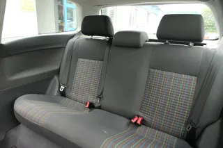 VW Polo 9N 9N3 Sitz Rückbank Sitzfläche Sitze 3 Punkt Gurt hinten mit Kopfstütze - Bild 13