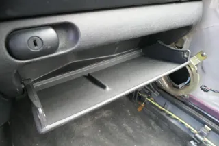 VW Golf 3/4 Cabrio 1E Deckel Klappe für Handschuhfach Handschuhfachdeckel schwar - Bild 2
