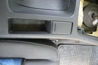 Audi A4 8E B6 B7 Zigarettenanzünder vorne Anzünder 8E0863284a schwarz - Bild 2