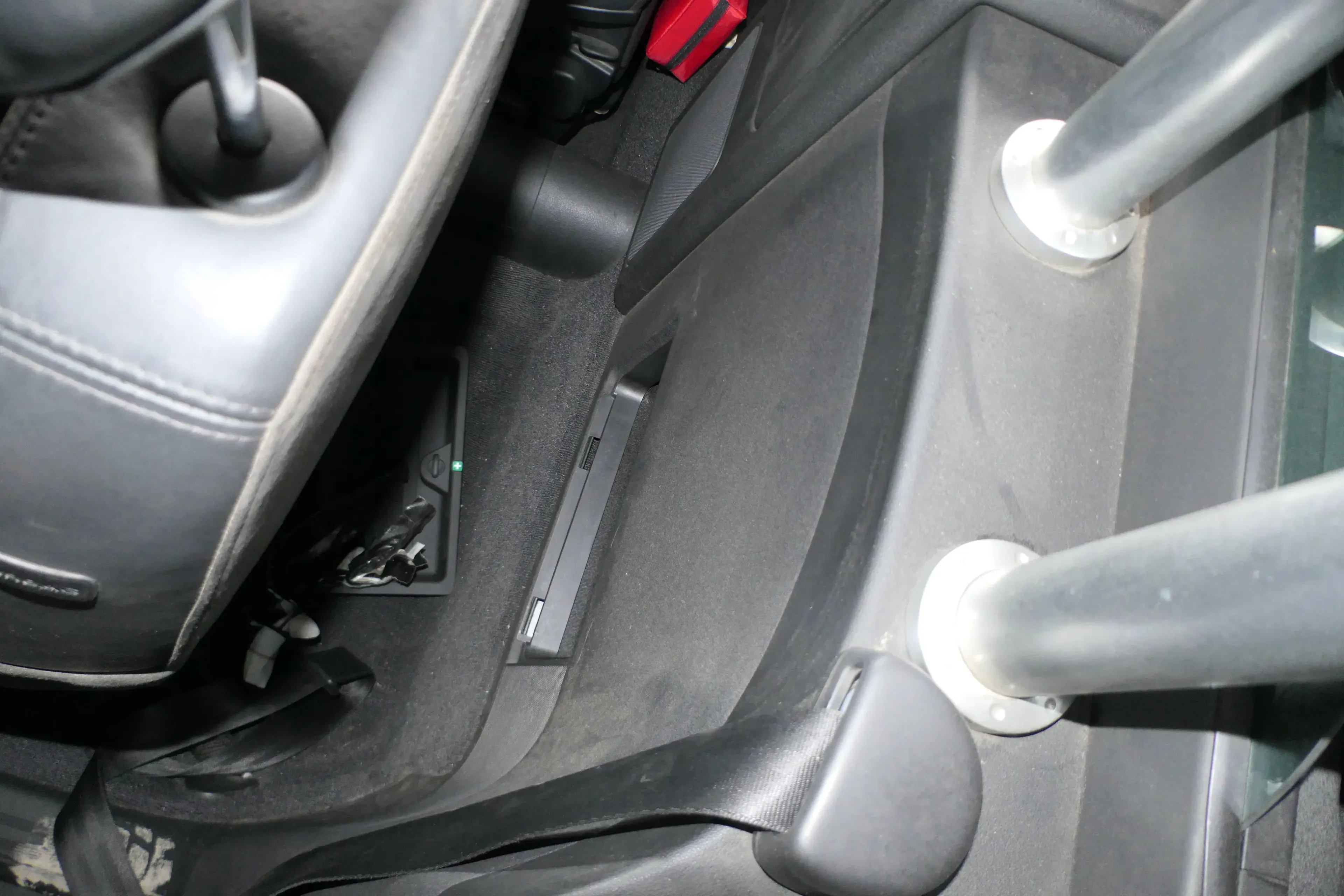 Audi TT 8N Roadster Verkleidung Rückwand hinten links 8N7868571 - Bild 1