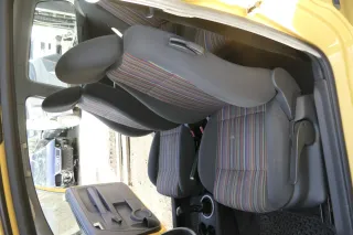 VW Fox Sitz Fahrersitz vorne links OHNEAirbag höhenverstellbar - Bild 4