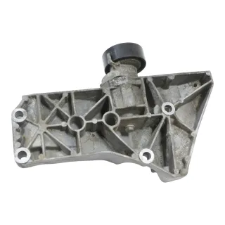 VW Golf 5 Halter Konsole Lichtmaschine Träger 036260883 B 1,4 BCA 55kw 75PS - Bild 2