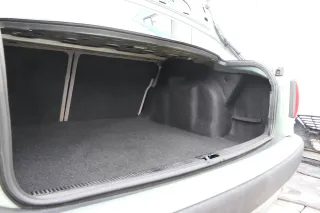 Audi 80 Limousine Stufenheck Verkleidung Teppich Kofferraum Kofferraumteppich - Bild 3