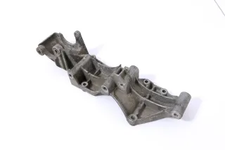VW Golf Sharan Halter Konsole Lichtmaschine Träger 021260089F - Bild 2