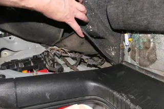 VW Golf 4 Limousine feste starre Anhängerkupplung mit Kabelbaum komplett - Bild 4