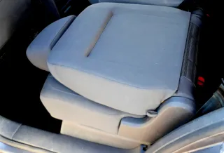 VW Touran Sitz hinten links dunkel anthrazit (hinter Fahrersitz) Rücksitz Isofix - Bild 2