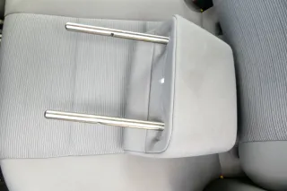 VW Golf 5 V Kopfstützen Kopfstütze hinten rechts oder links   grau - Bild 2