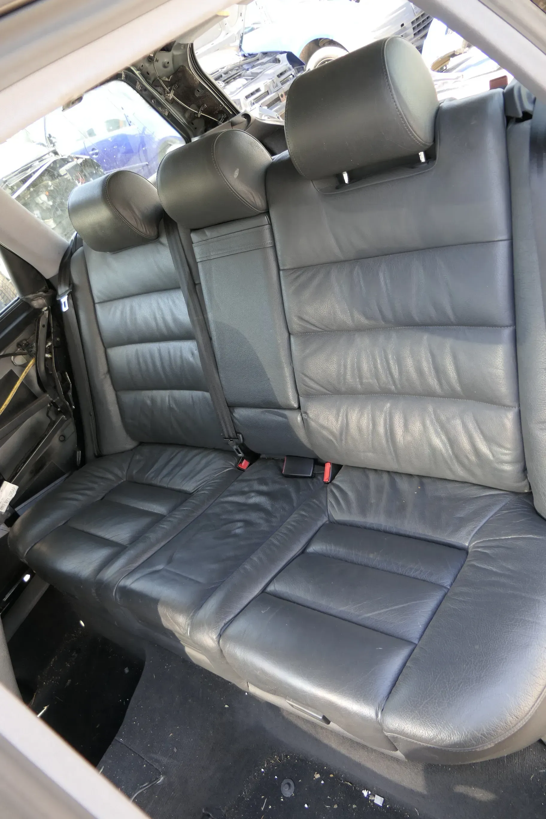 Audi A6 4B Avant Kombi Rückbank Rücksitzbank Sitz Rücksitz Leder Kindersitz Kopf - Bild 1