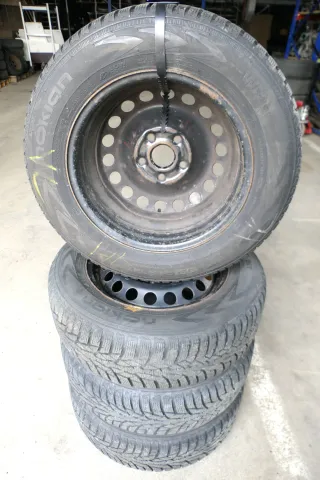 VW Golf 6 Caddy 2K 195/65 R15 91T Winterreifen M+S Felgen Reifen M&S ca.6-7mm X - Bild 2