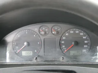VW T5 Transporter Tacho Tachometer Kombiinstrument 341.000km 7H0920850G 2,5 TDI - Bild 1