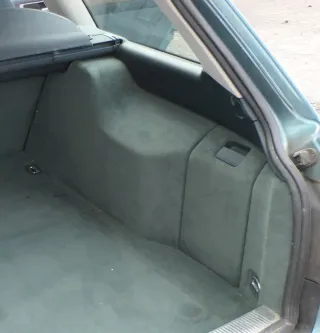 Audi A6 4B Abdeckung Verkleidung Kofferraum hinten rechts Seite lagos grün - Bild 1